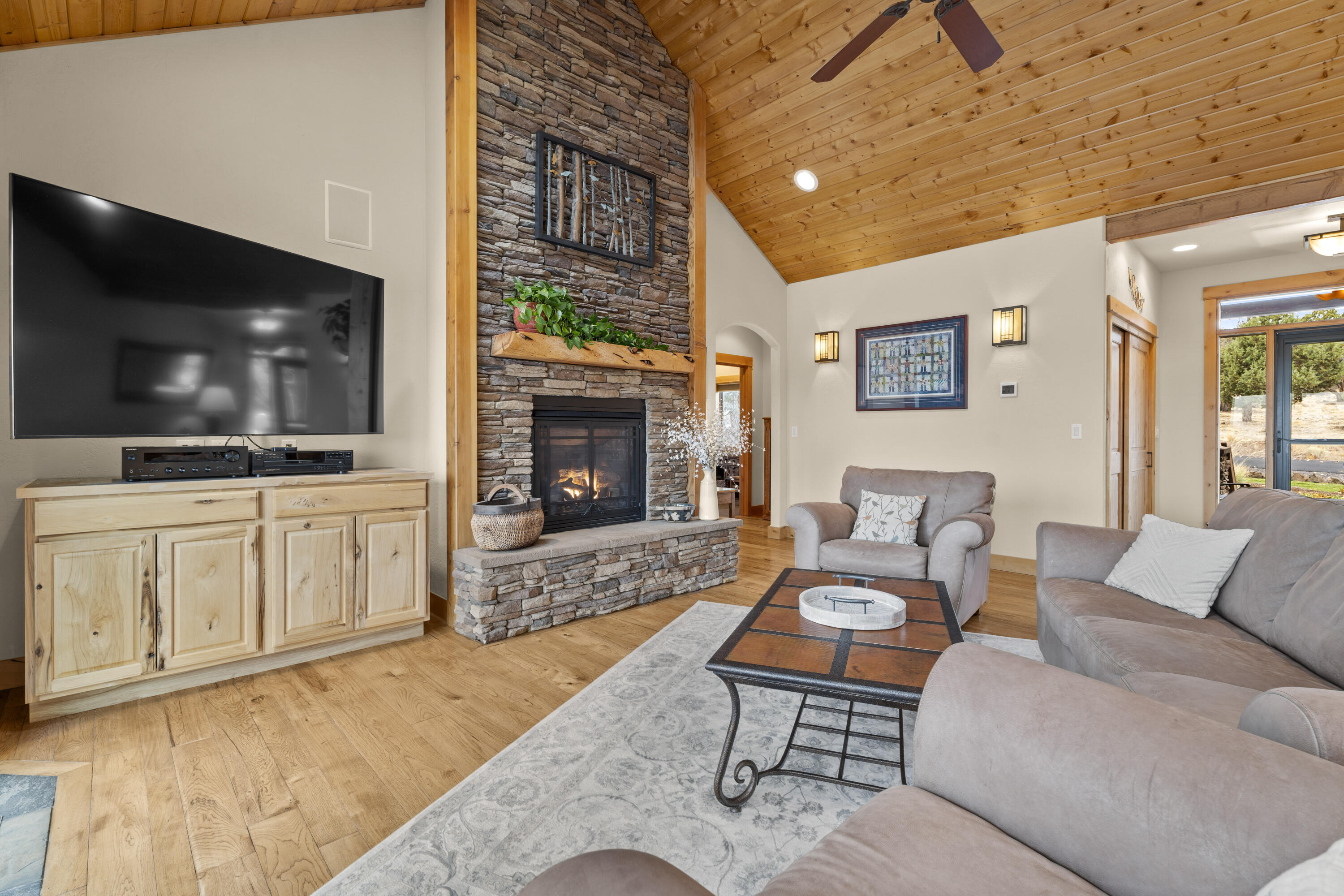 Eagle Crest - Residential