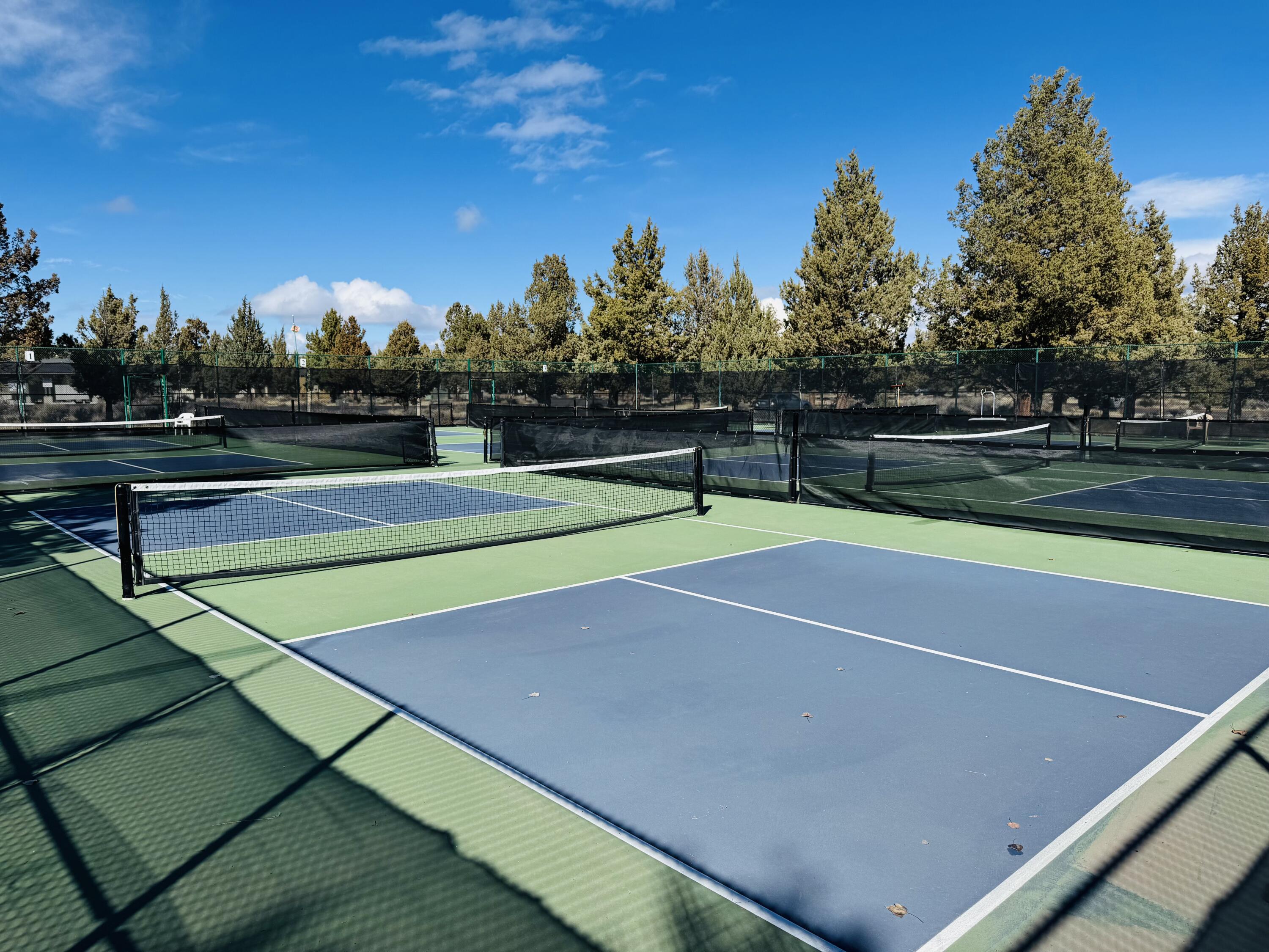 Eagle Crest - Residential