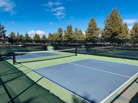 Tiny photo for 179 Highland Meadow Loop, Redmond, OR 97756 (MLS # 220211845)