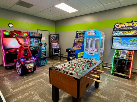 Tiny photo for 179 Highland Meadow Loop, Redmond, OR 97756 (MLS # 220211845)