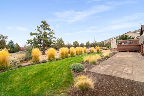 Tiny photo for 179 Highland Meadow Loop, Redmond, OR 97756 (MLS # 220211845)