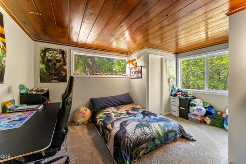 Tiny photo for 6907 Bear Branch Road, Rogue River, OR 97537 (MLS # 220223993)