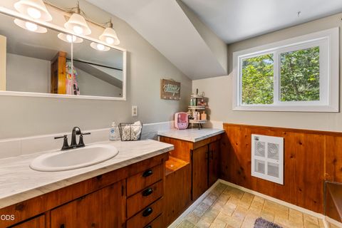 Tiny photo for 6907 Bear Branch Road, Rogue River, OR 97537 (MLS # 220223993)