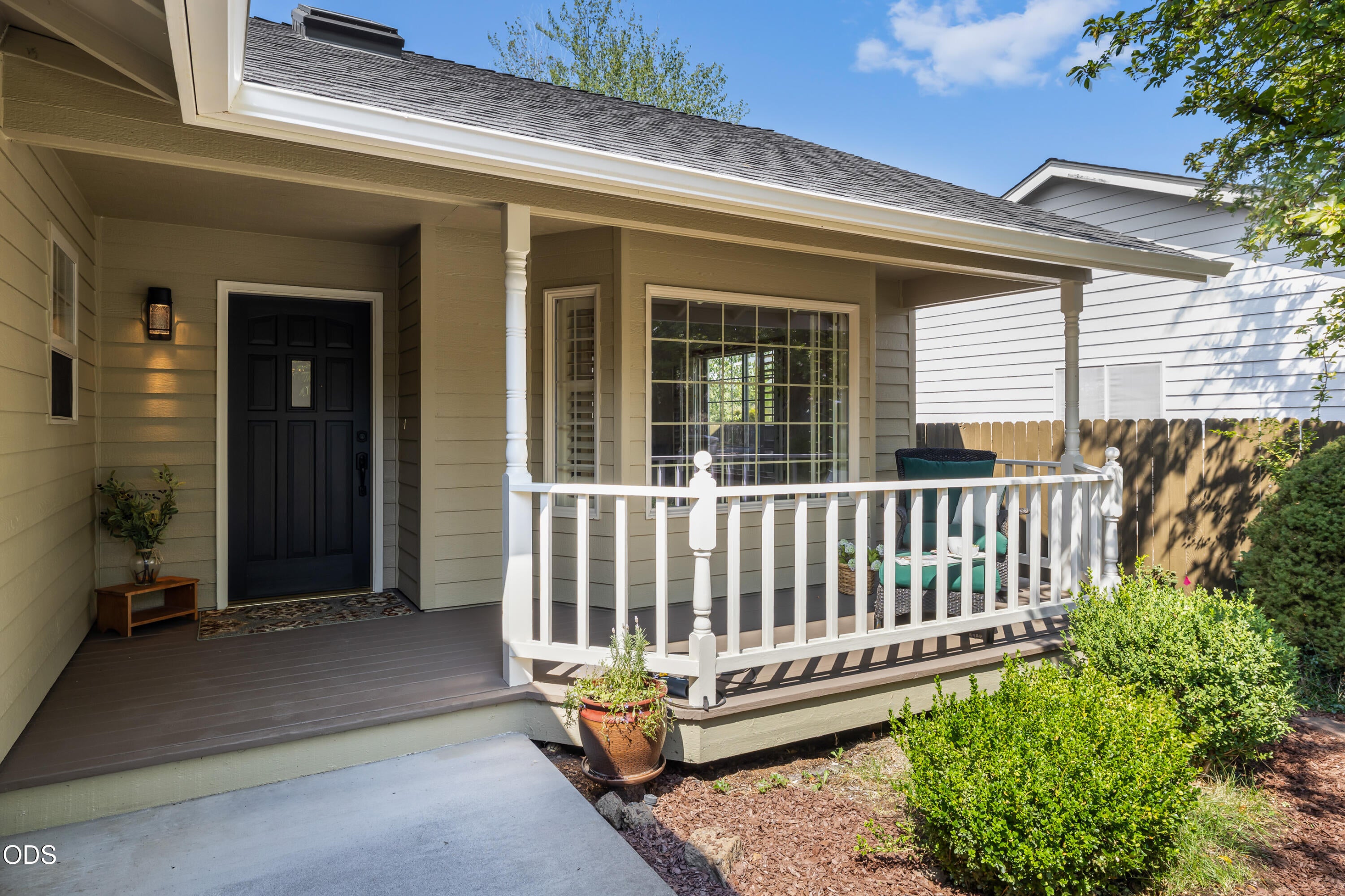 2124 NE Carrie Lane