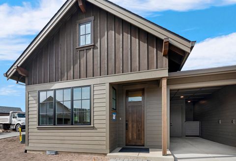 19114 Trailhead Court Bend OR 97702