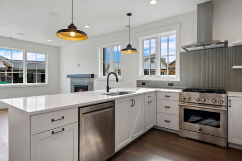 Tiny photo for 19114 Trailhead, Bend, OR 97702 (MLS # 220217291)