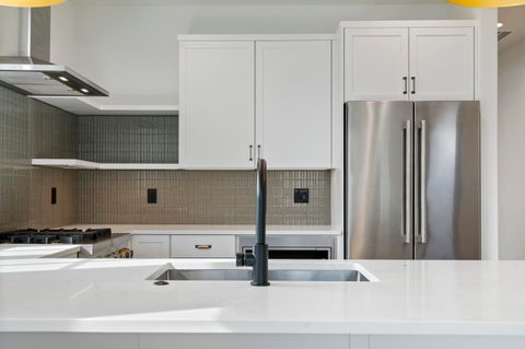 Tiny photo for 19114 Trailhead, Bend, OR 97702 (MLS # 220217291)