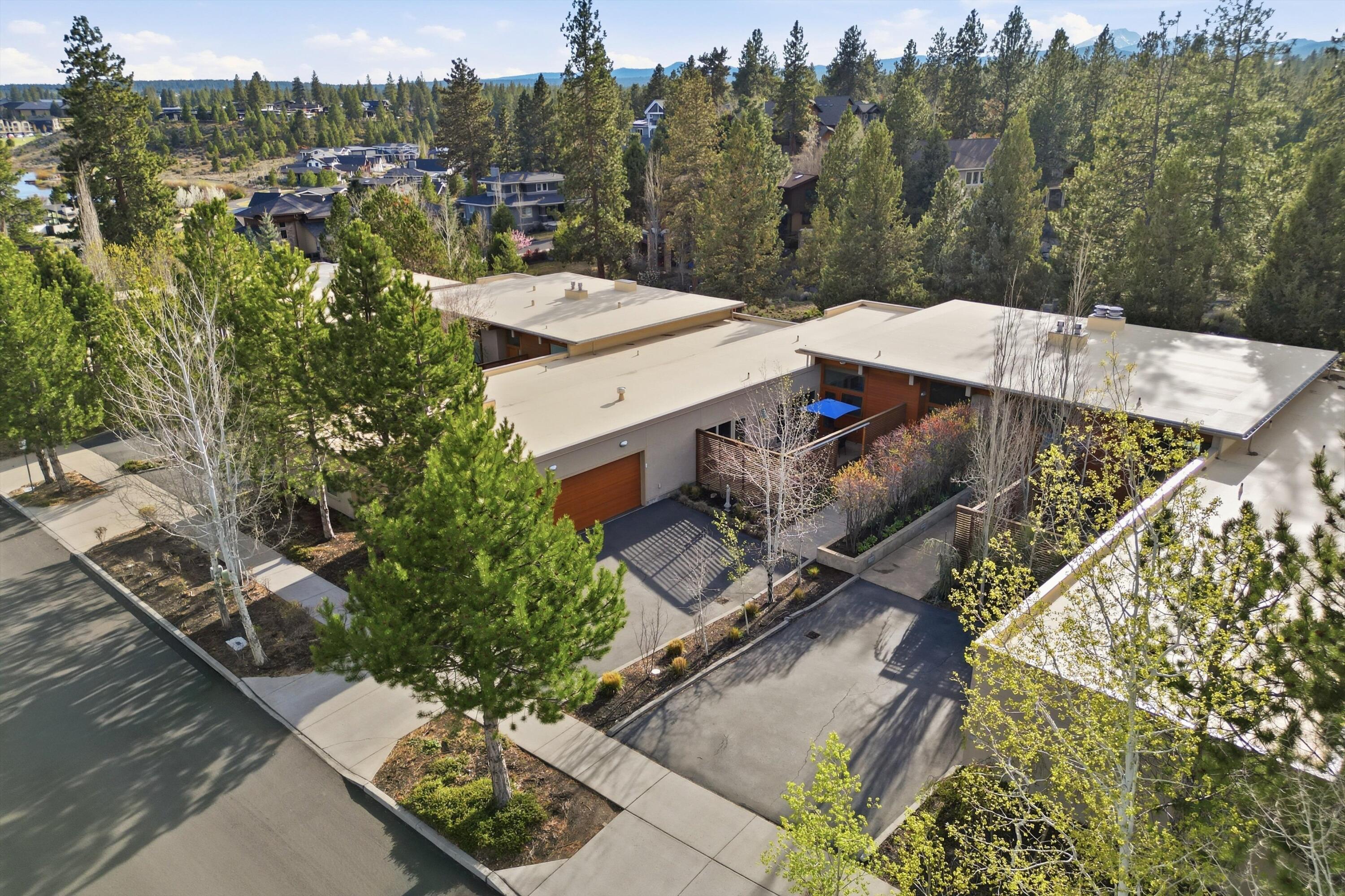 2207 NW Reserve Camp Court