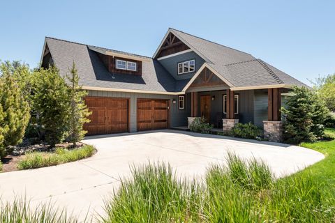 481 W Hope Avenue Sisters OR 97759