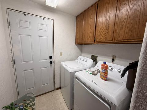 Tiny photo for 2451 Powell Street, Medford, OR 97504 (MLS # 220212807)