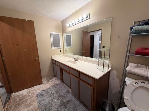 Tiny photo for 2451 Powell Street, Medford, OR 97504 (MLS # 220212807)