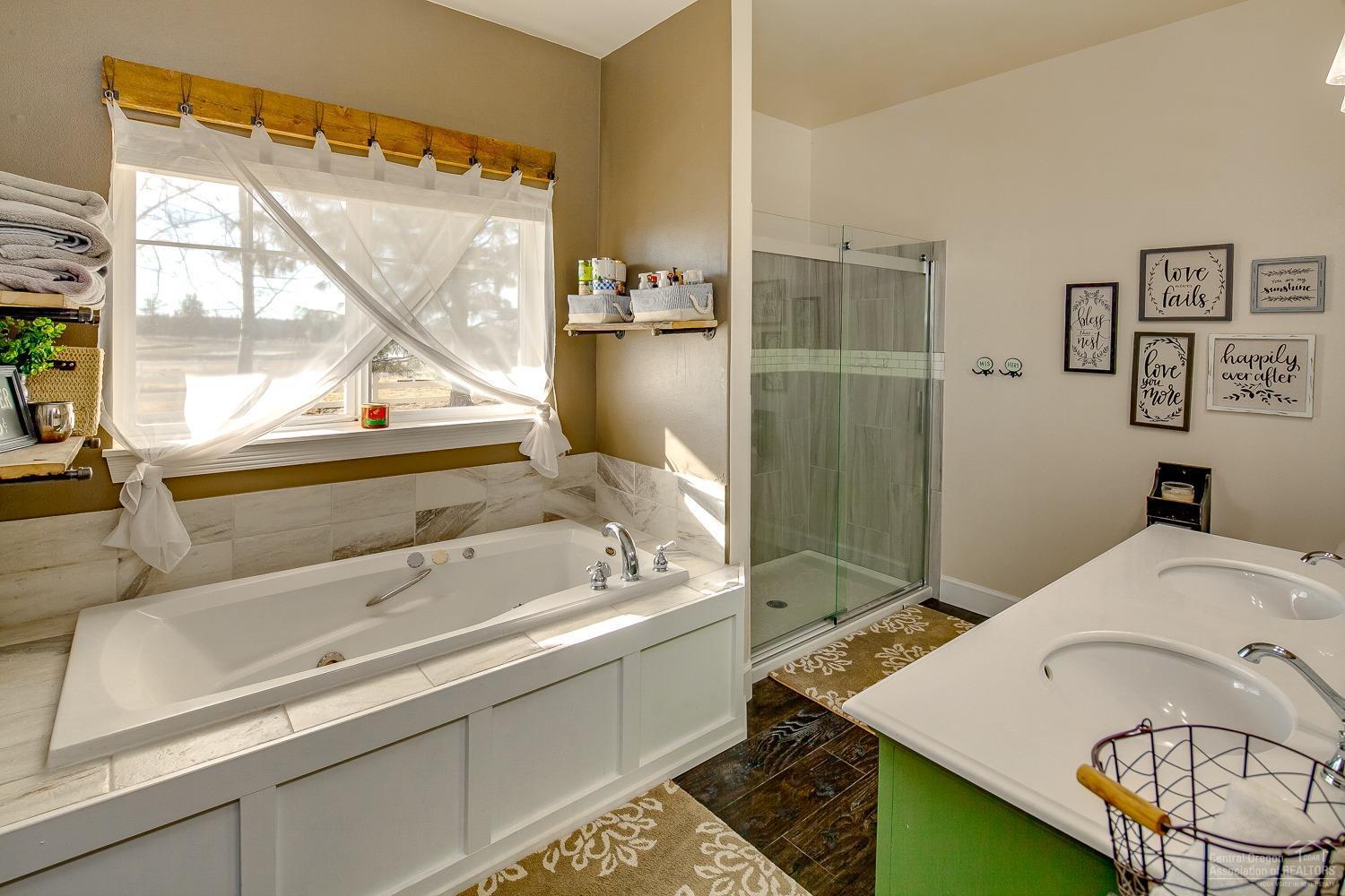 Harris Estate - Residential