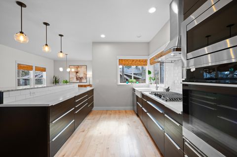 Tiny photo for 3039 NW Craftsman Drive, Bend, OR 97703 (MLS # 220217399)