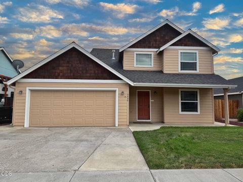 Tiny photo for 3028 SW Indian Place, Redmond, OR 97756 (MLS # 220223910)