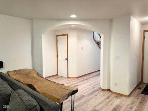 Tiny photo for 3028 SW Indian Place, Redmond, OR 97756 (MLS # 220223910)