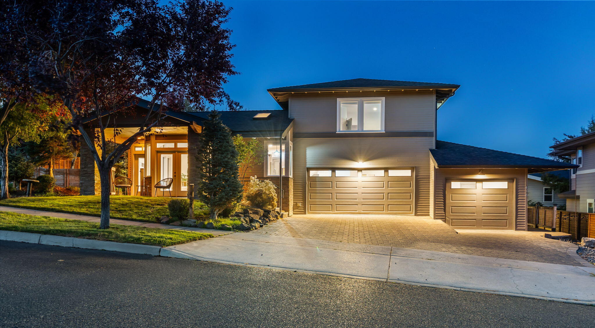 458 NW Princess Court