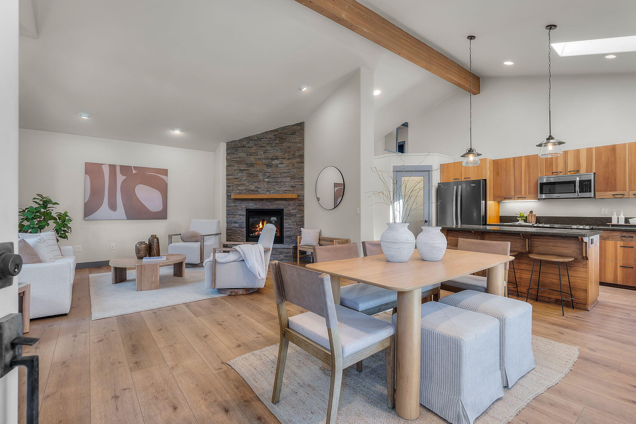 458 NW Princess Court