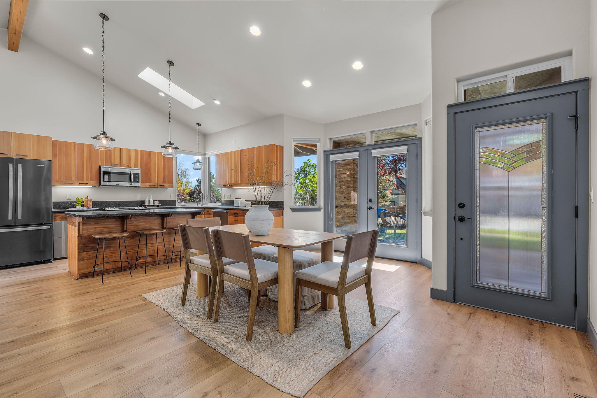 458 NW Princess Court