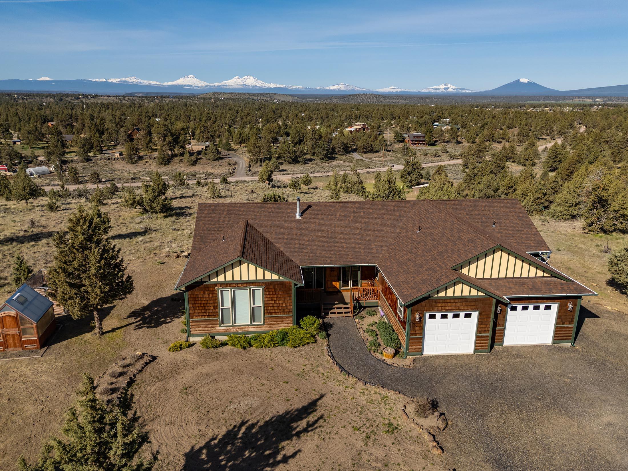 6215 SW Marmot Court