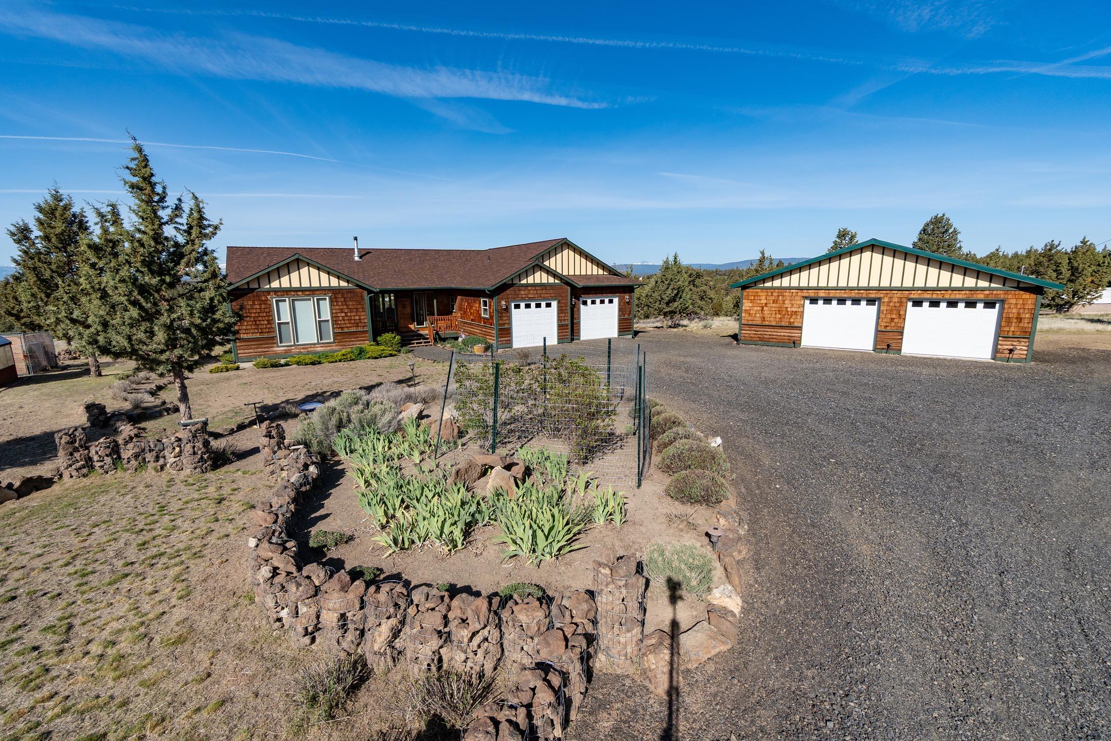 6215 SW Marmot Court