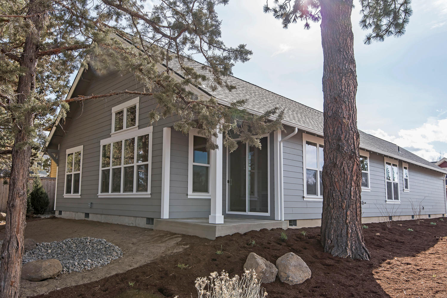 SaddleStone - Residential