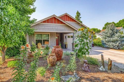 Tiny photo for 335 Meadow Slope Drive, Talent, OR 97540 (MLS # 220210882)