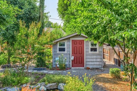 Tiny photo for 335 Meadow Slope Drive, Talent, OR 97540 (MLS # 220210882)