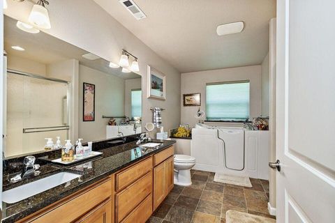 Tiny photo for 335 Meadow Slope Drive, Talent, OR 97540 (MLS # 220210882)