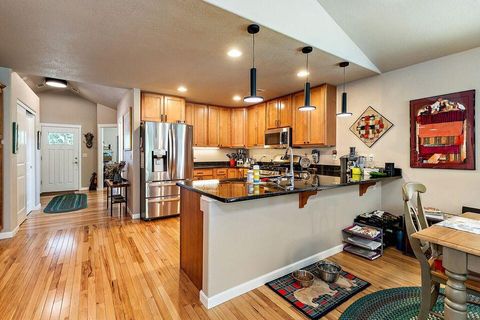 Tiny photo for 335 Meadow Slope Drive, Talent, OR 97540 (MLS # 220210882)