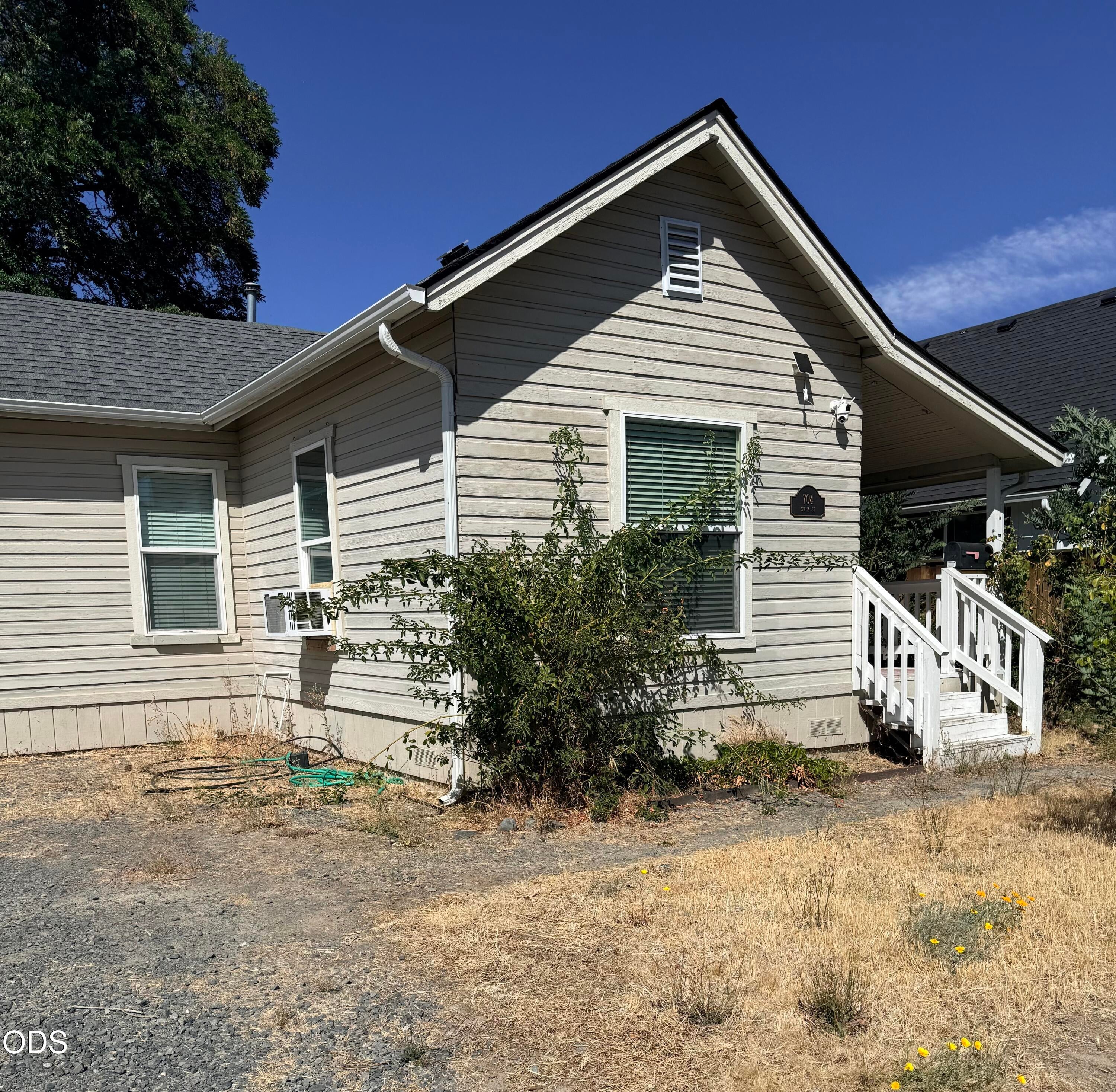 704 SW K Street