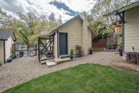 Tiny photo for 1203 4th Avenue, Gold Hill, OR 97525 (MLS # 220219560)