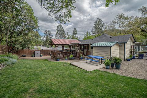 Tiny photo for 1203 4th Avenue, Gold Hill, OR 97525 (MLS # 220219560)