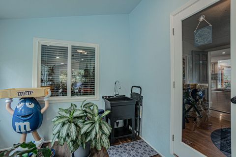 Tiny photo for 1203 4th Avenue, Gold Hill, OR 97525 (MLS # 220219560)