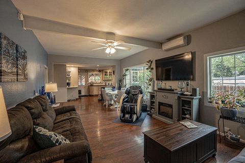 Tiny photo for 1203 4th Avenue, Gold Hill, OR 97525 (MLS # 220219560)