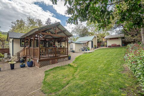 Tiny photo for 1203 4th Avenue, Gold Hill, OR 97525 (MLS # 220219560)