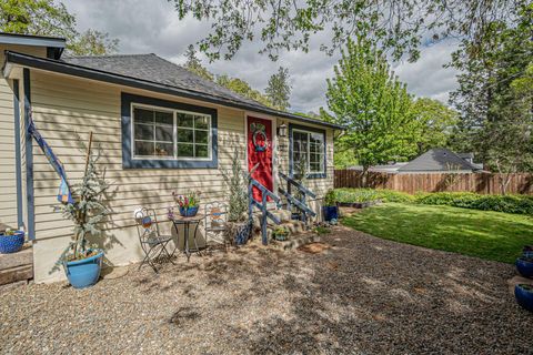 Tiny photo for 1203 4th Avenue, Gold Hill, OR 97525 (MLS # 220219560)