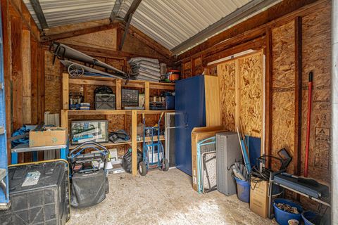 Tiny photo for 1203 4th Avenue, Gold Hill, OR 97525 (MLS # 220219560)