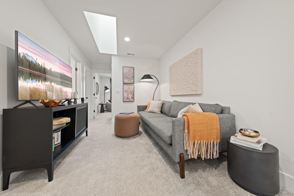 3806 NE Suchy Street