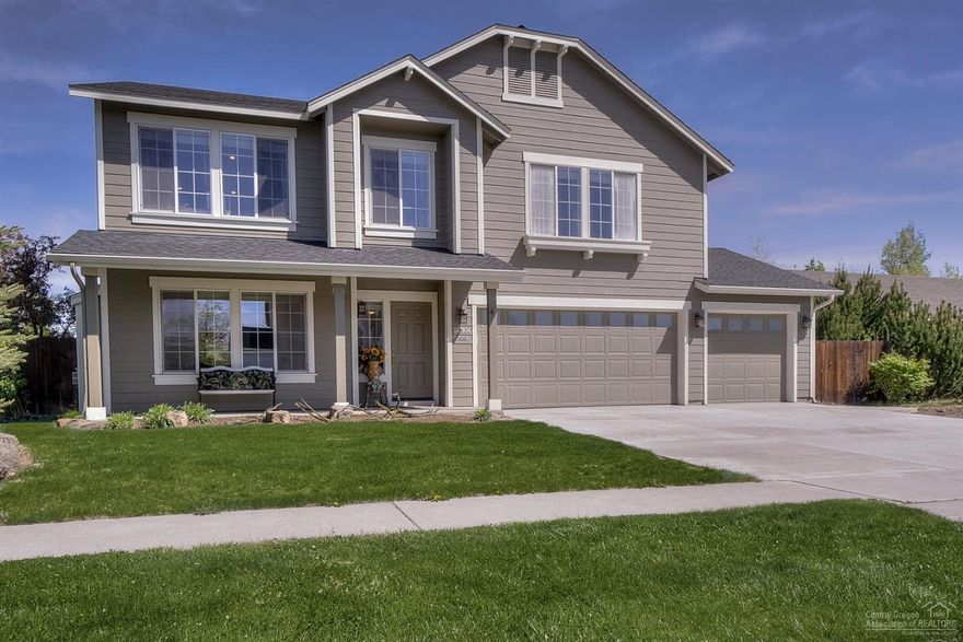 Wonderful spacious home with all the rooms you would ever need! Formal living & dining, kitchen w/nook & family room w/gas FP. 4th bdrm can be office. Upstairs has a large bonus room. Fabulous natural light throughout. Mtn views from one of the upstairs bedrooms. Large patio in the backyard for entertaining. New cement driveway in 2015. Fabulous neighborhood, close to schools, parks, trails & town with easy access to the parkway. Don't miss this northeast side beauty!