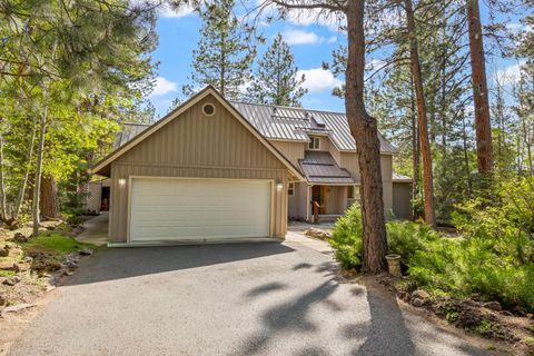 Tiny photo for 53531 Kokanee Way, La Pine, OR 97739 (MLS # 220221195)