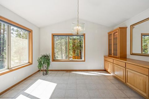 Tiny photo for 53531 Kokanee Way, La Pine, OR 97739 (MLS # 220221195)