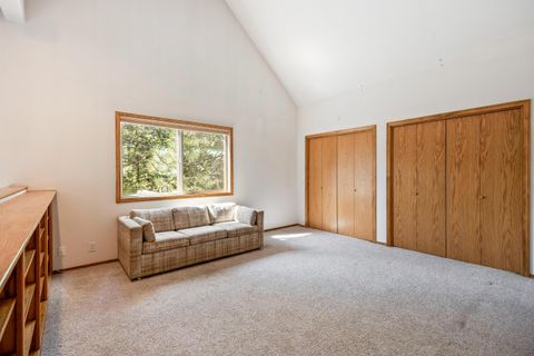 Tiny photo for 53531 Kokanee Way, La Pine, OR 97739 (MLS # 220221195)
