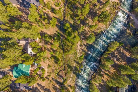 Tiny photo for 53531 Kokanee Way, La Pine, OR 97739 (MLS # 220221195)