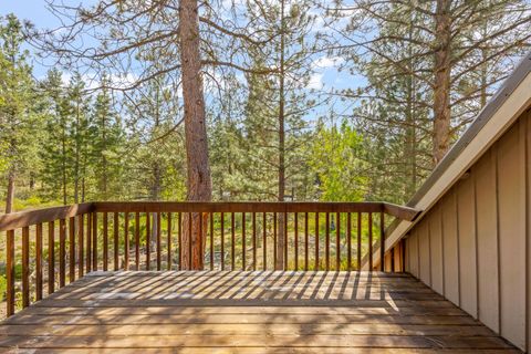 Tiny photo for 53531 Kokanee Way, La Pine, OR 97739 (MLS # 220221195)