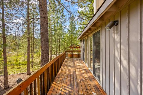 Tiny photo for 53531 Kokanee Way, La Pine, OR 97739 (MLS # 220221195)