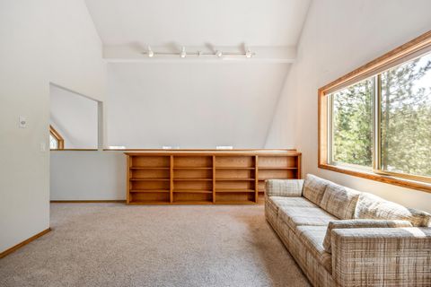 Tiny photo for 53531 Kokanee Way, La Pine, OR 97739 (MLS # 220221195)