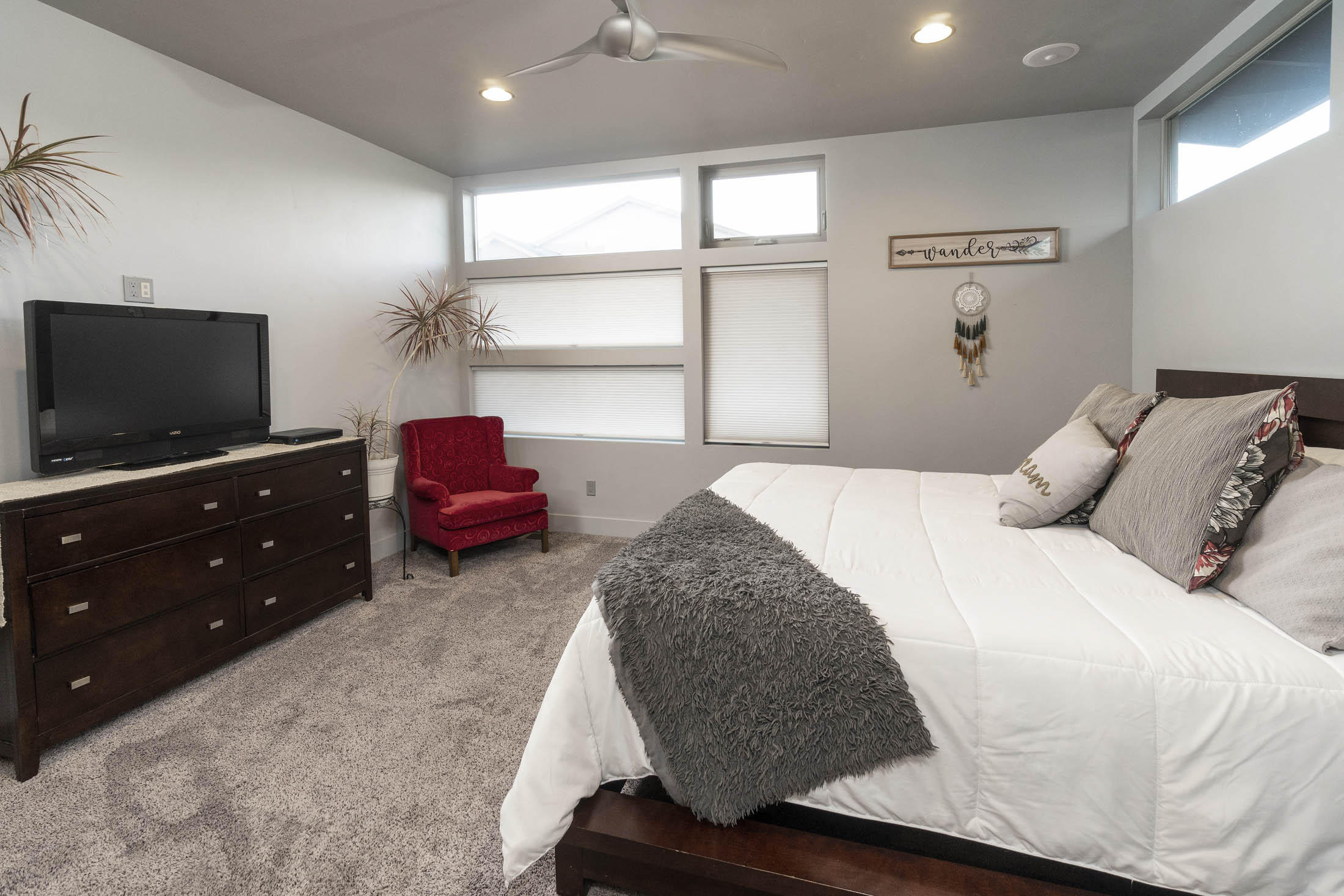 Sunset Summit - Residential