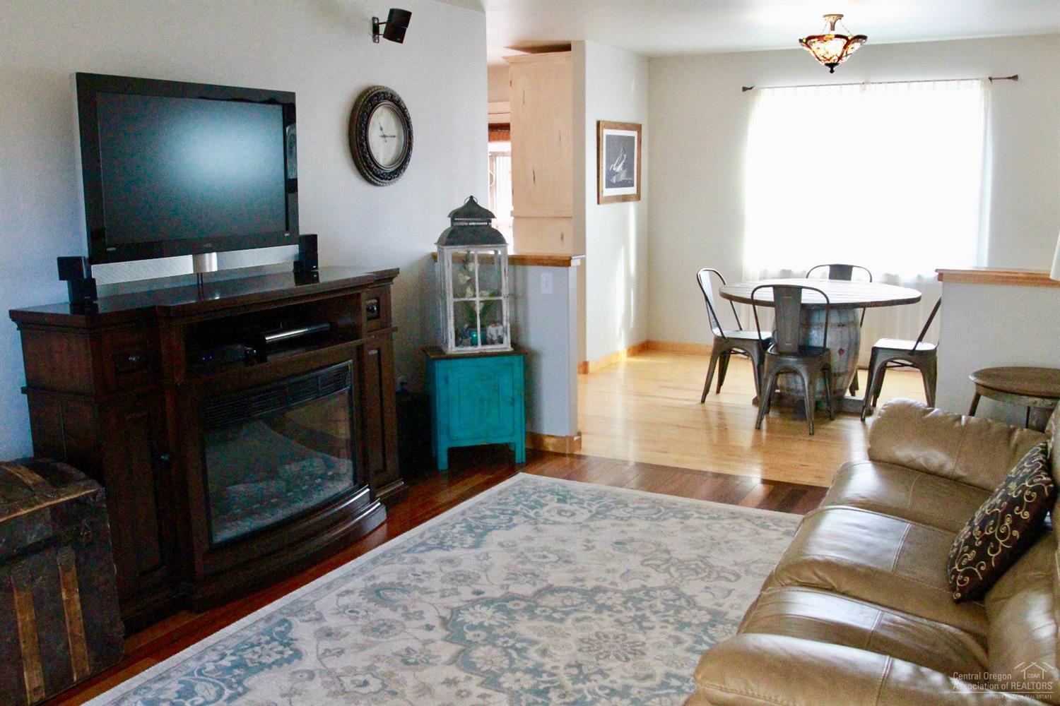 Edge O The Pines - Residential