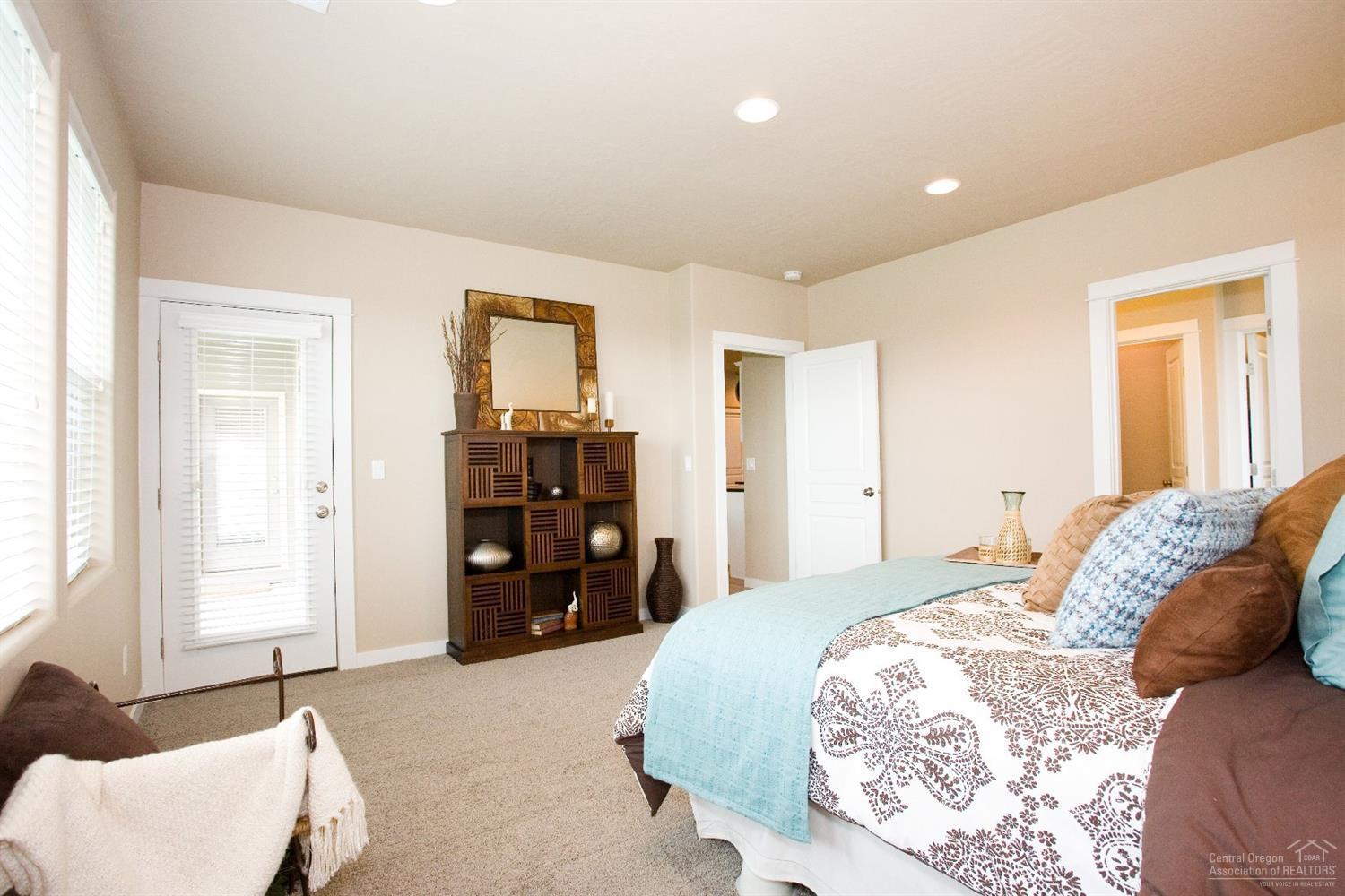 Summit Crest - Residential