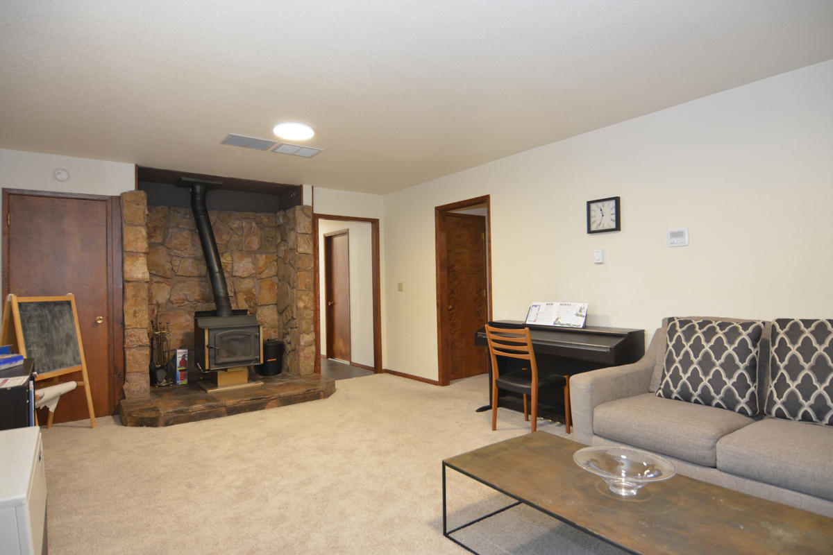 Fall River Estate - Residential